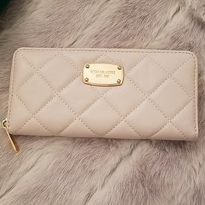 Michael Kors Hamilton Quilt Wallet